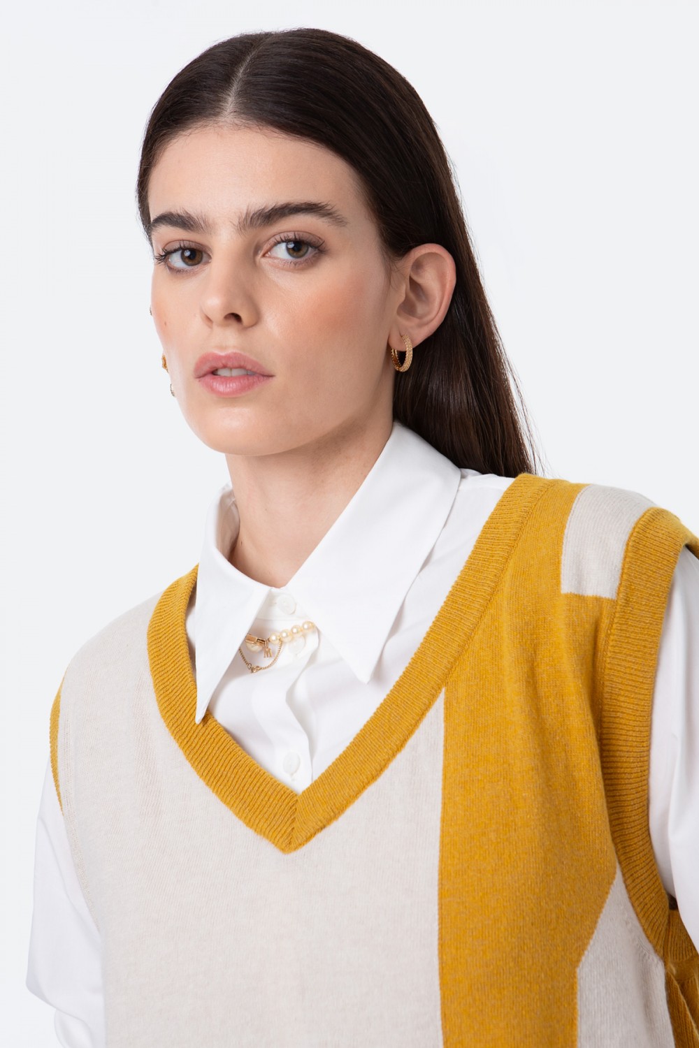 JERSEY CON ESCOTE  PICO