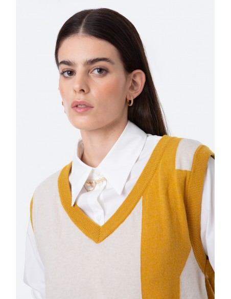 JERSEY CON ESCOTE  PICO