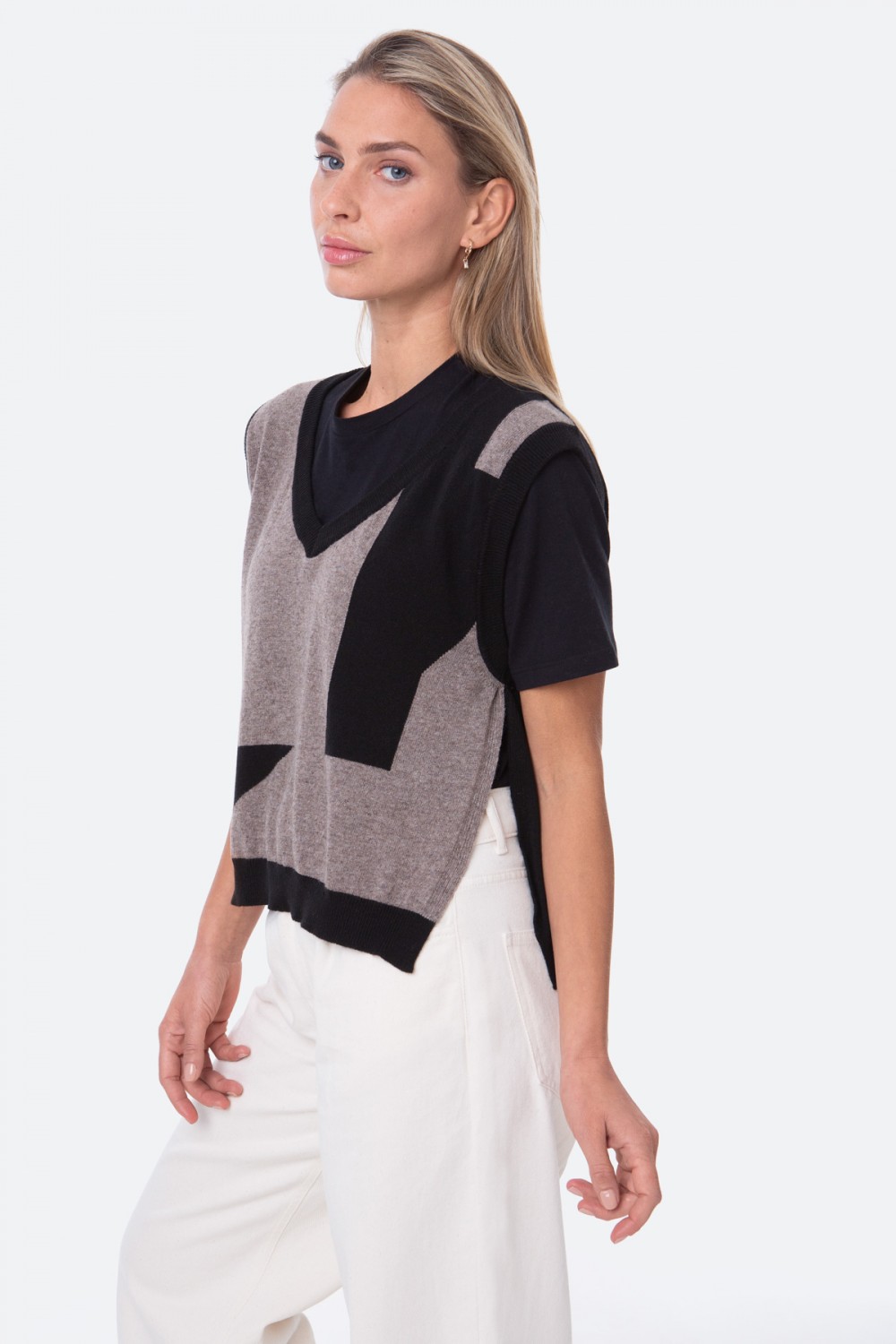 JERSEY CON ESCOTE  PICO